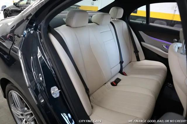 2017 Mercedes-Benz E-CLASS E 300 E 300