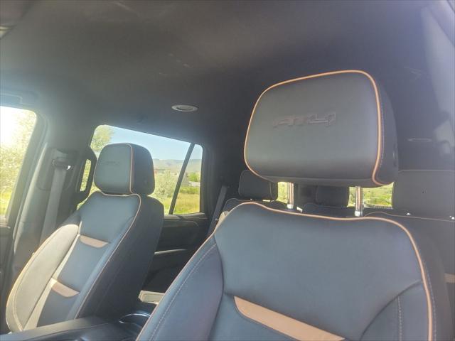 2024 GMC Yukon 4WD AT4