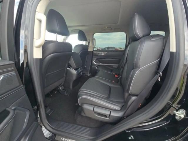 2025 INFINITI QX80 LUXE AWD