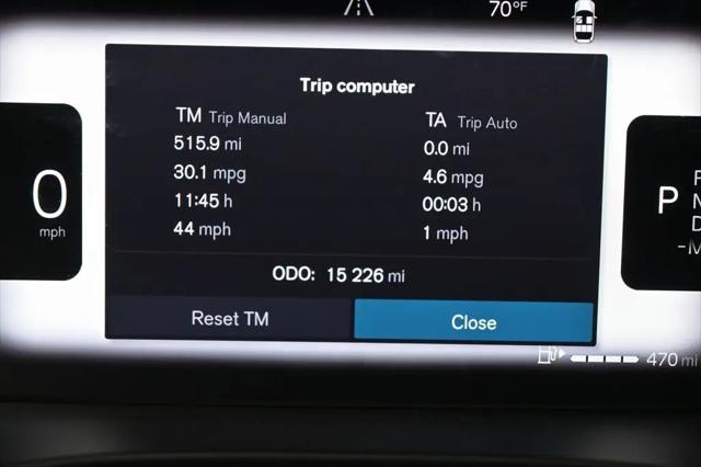 2024 Volvo XC40 Core