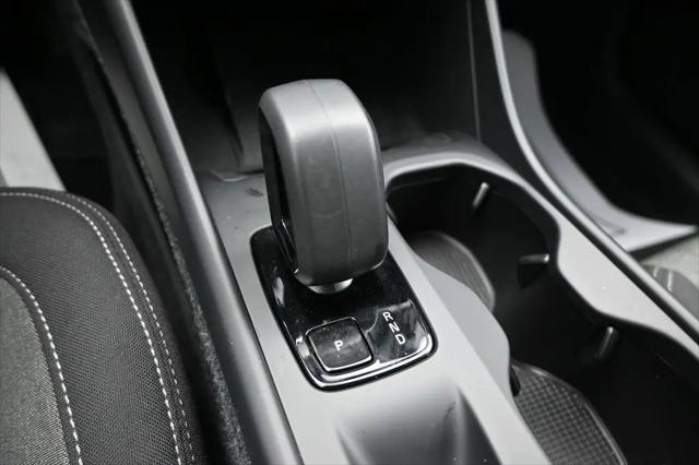 2024 Volvo XC40 Core