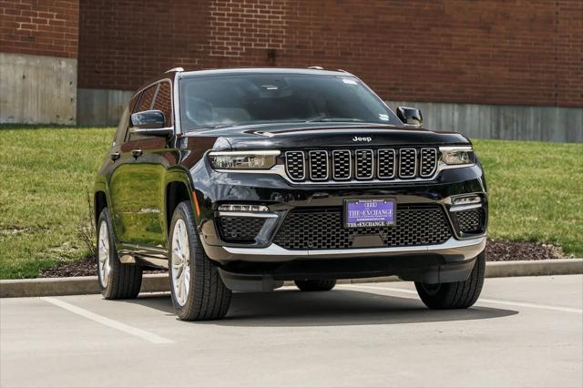 2022 Jeep Grand Cherokee Summit 4x4 for sale in Kirkwood, MO