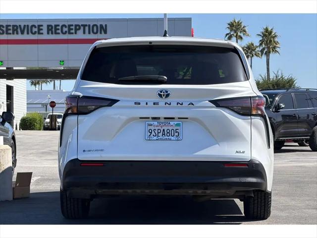 2025 Toyota Sienna XLE