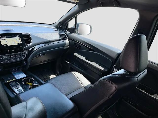 2025 Honda Passport AWD Black