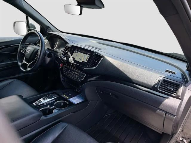 2025 Honda Passport AWD Black