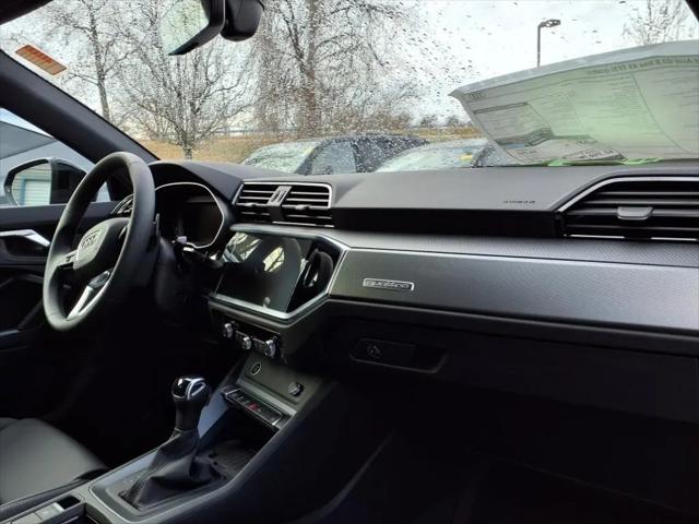 2025 Audi Q3 Premium 45 TFSI S line quattro Tiptronic