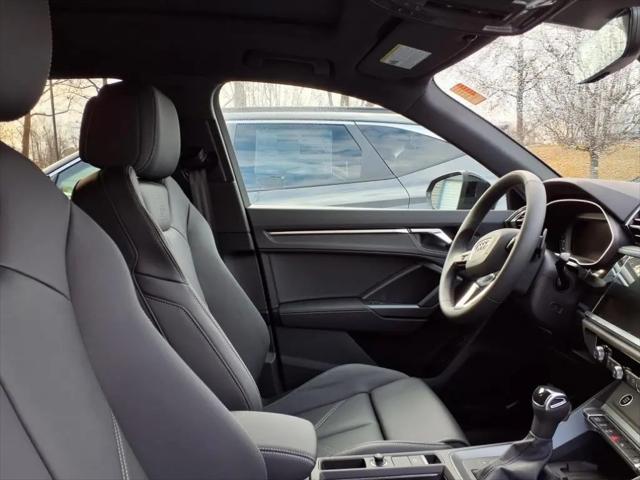 2025 Audi Q3 Premium 45 TFSI S line quattro Tiptronic