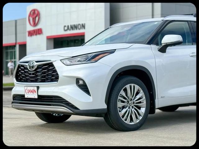 2026 Toyota Highlander Hybrid Platinum