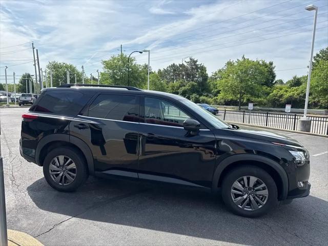 2025 Nissan Pathfinder SV FWD