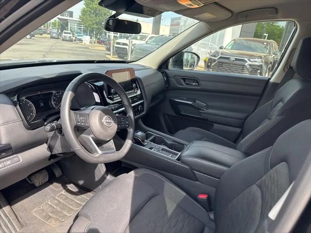 2025 Nissan Pathfinder SV FWD