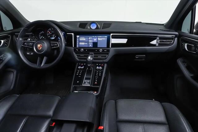 2023 Porsche Macan T