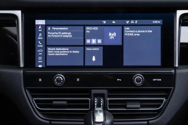 2023 Porsche Macan T
