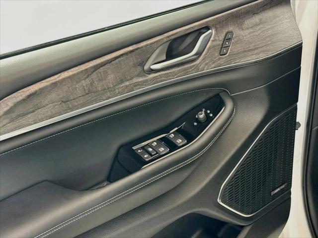 2023 Jeep Grand Cherokee L Overland 4x4