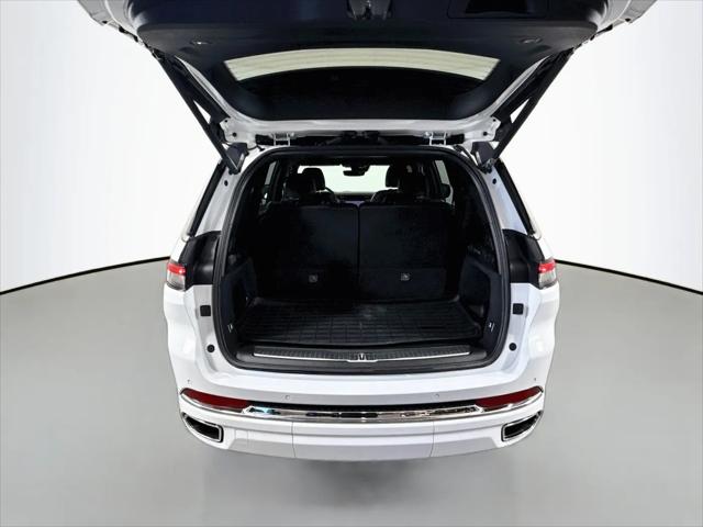 2023 Jeep Grand Cherokee L Overland 4x4