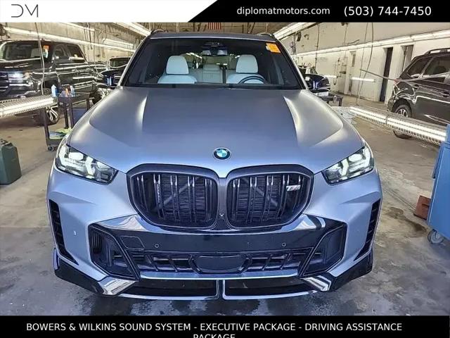 2025 BMW X5 M60i