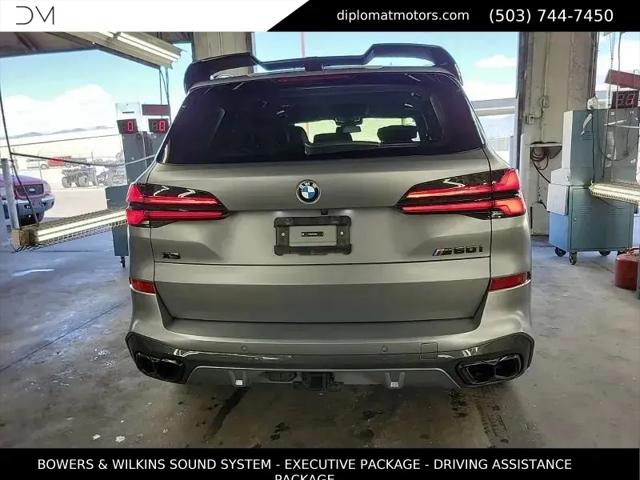 2025 BMW X5 M60i