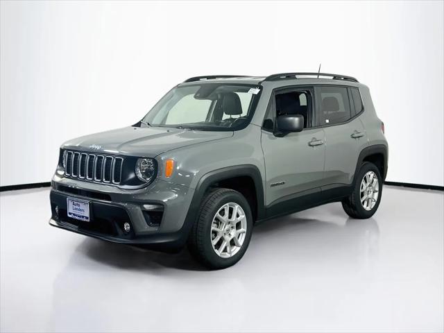 2022 Jeep Renegade Latitude 4x4 for sale in Williamstown, NJ