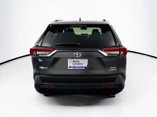 2022 Toyota RAV4 Hybrid XLE Premium