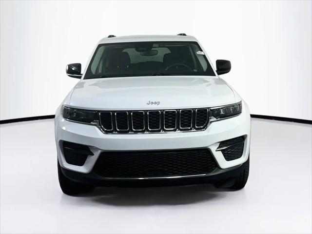 2023 Jeep Grand Cherokee Laredo 4x4