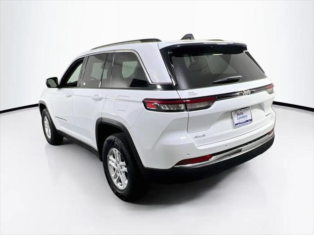 2023 Jeep Grand Cherokee Laredo 4x4