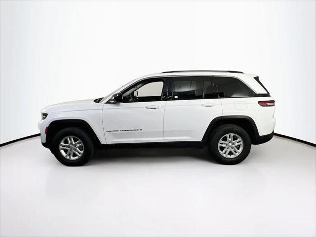2023 Jeep Grand Cherokee Laredo 4x4