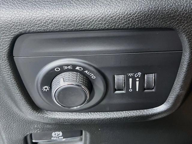 2023 Jeep Grand Cherokee Laredo 4x4