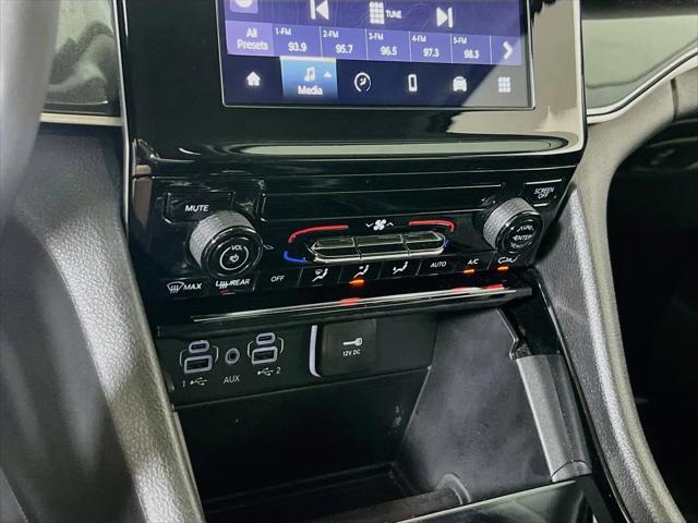 2023 Jeep Grand Cherokee Laredo 4x4