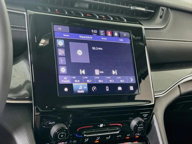 2023 Jeep Grand Cherokee Laredo 4x4