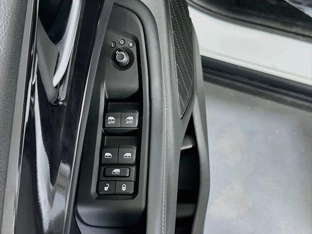 2023 Jeep Grand Cherokee Laredo 4x4