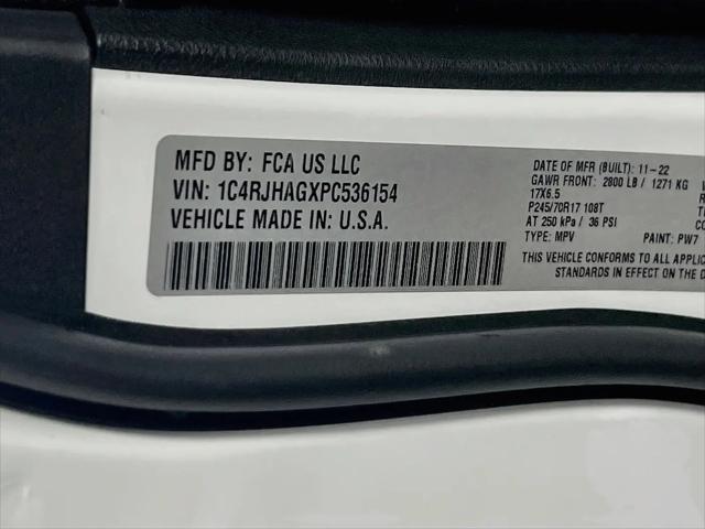 2023 Jeep Grand Cherokee Laredo 4x4