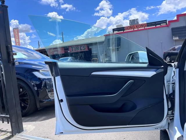 2022 Tesla Model 3 Long Range Dual Motor All-Wheel Drive
