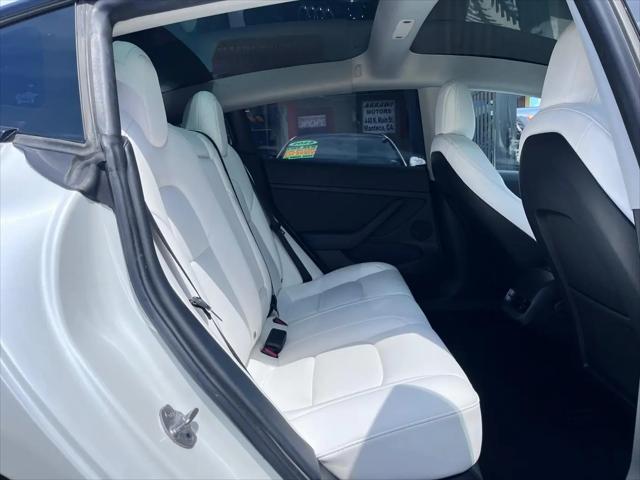 2022 Tesla Model 3 Long Range Dual Motor All-Wheel Drive