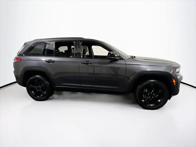 2023 Jeep Grand Cherokee Altitude 4x4