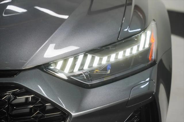 2022 Audi RS 6 Avant TFSI quattro Tiptronic