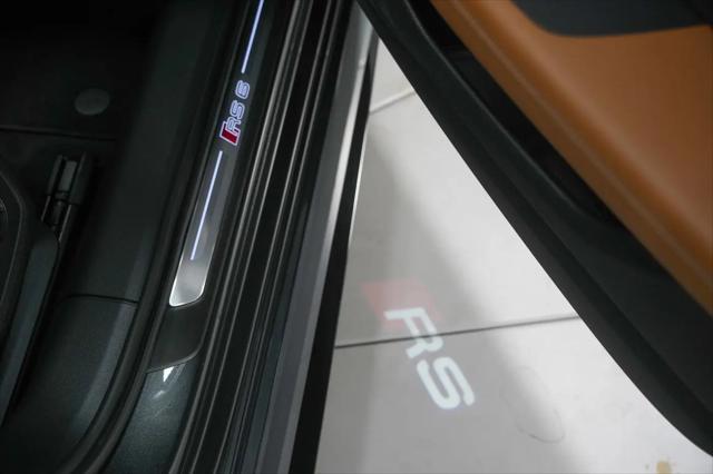 2022 Audi RS 6 Avant TFSI quattro Tiptronic