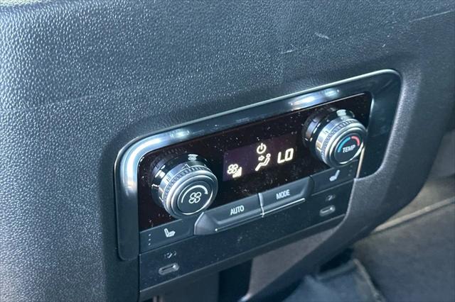 2026 GMC Yukon XL 2WD Elevation