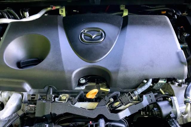 2025 Mazda CX-50 Hybrid Premium Plus Package