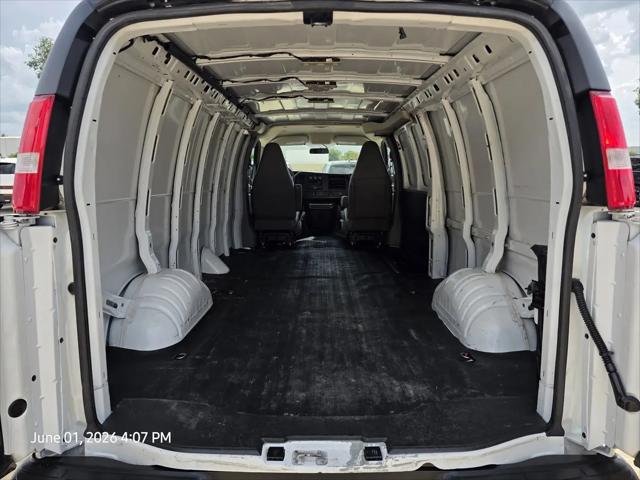 2023 GMC Savana Cargo RWD 2500 Extended Wheelbase Work Van