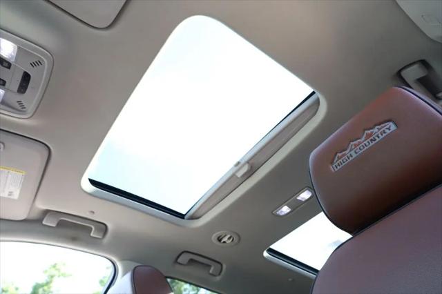 2020 Chevrolet Traverse AWD High Country