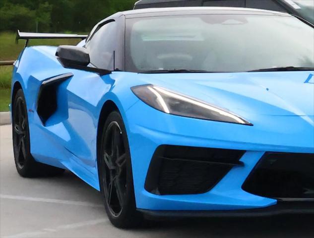2025 Chevrolet Corvette Stingray RWD Convertible 2LT