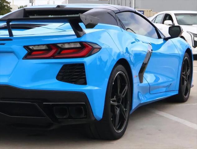 2025 Chevrolet Corvette Stingray RWD Convertible 2LT