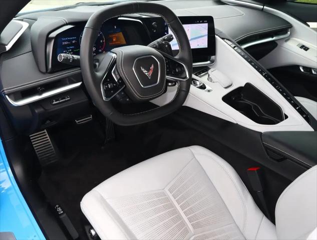 2025 Chevrolet Corvette Stingray RWD Convertible 2LT