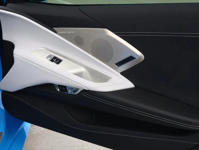 2025 Chevrolet Corvette Stingray RWD Convertible 2LT