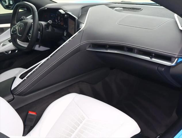 2025 Chevrolet Corvette Stingray RWD Convertible 2LT