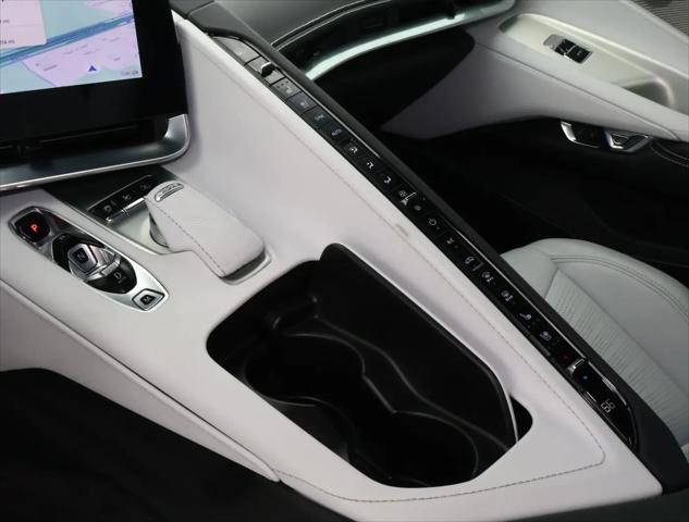 2025 Chevrolet Corvette Stingray RWD Convertible 2LT