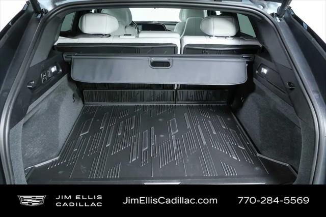 2024 Cadillac iQ Sport w/1SK