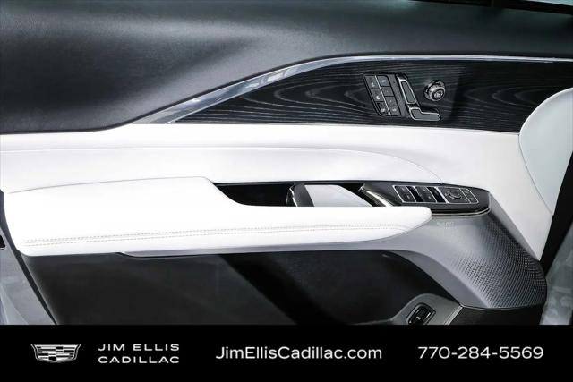 2024 Cadillac iQ Sport w/1SK