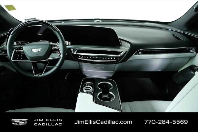 2024 Cadillac iQ Sport w/1SK