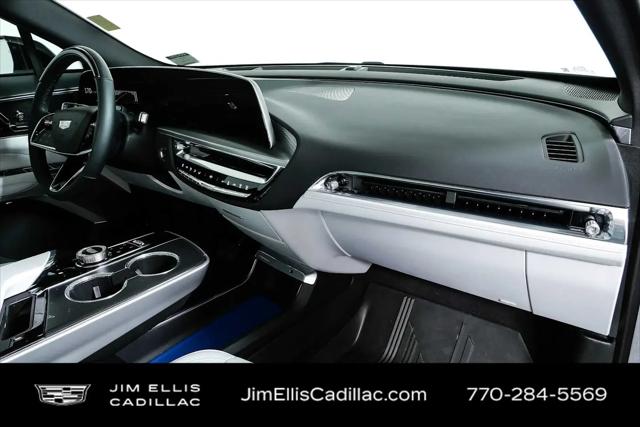 2024 Cadillac iQ Sport w/1SK