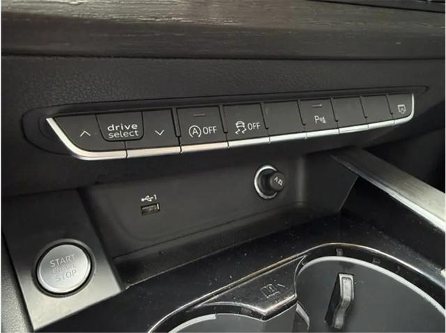 2021 Audi A4 Premium Plus 45 TFSI S line quattro S tronic
